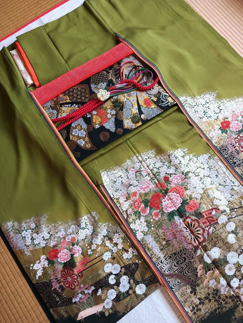 小柄さんの為のお仕立て　振袖フルセット　美品　華やか　丈151 裄66