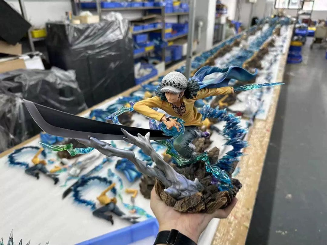 ONE PIECE トラファルガー・ロー フィギュア ガレージキット