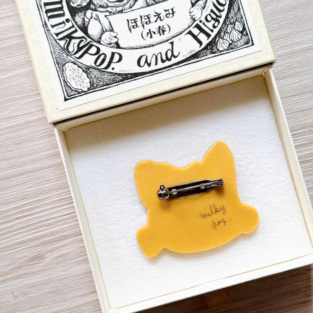 ヒグチユウコ クッキー ブローチ ほほえみ こはる ミルキーポップ ボリス雑貨店