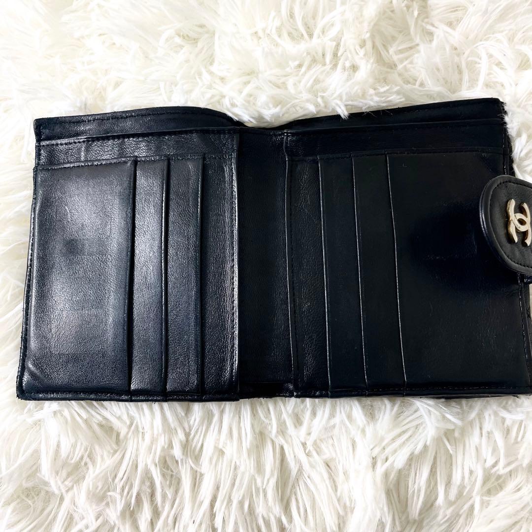 シャネル　CHANEL 二つ折り財布　ココマーク　ブラック　黒　レザー