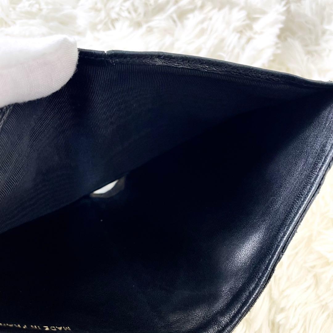シャネル　CHANEL 二つ折り財布　ココマーク　ブラック　黒　レザー