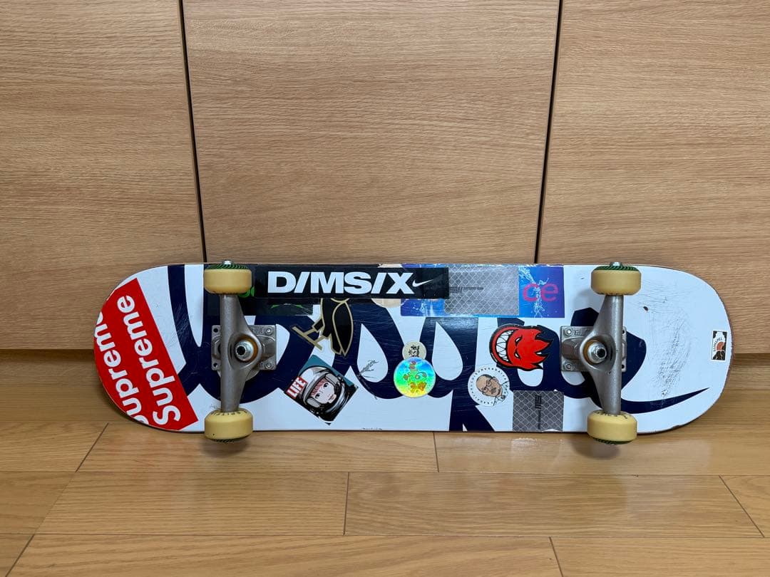Supreme スケートボード スケボー　板