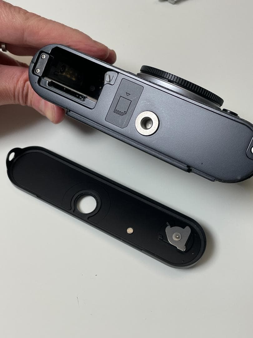 Leica M10 モノクローム ＋ 正規バッテリー5個（使用頻度少なめ）