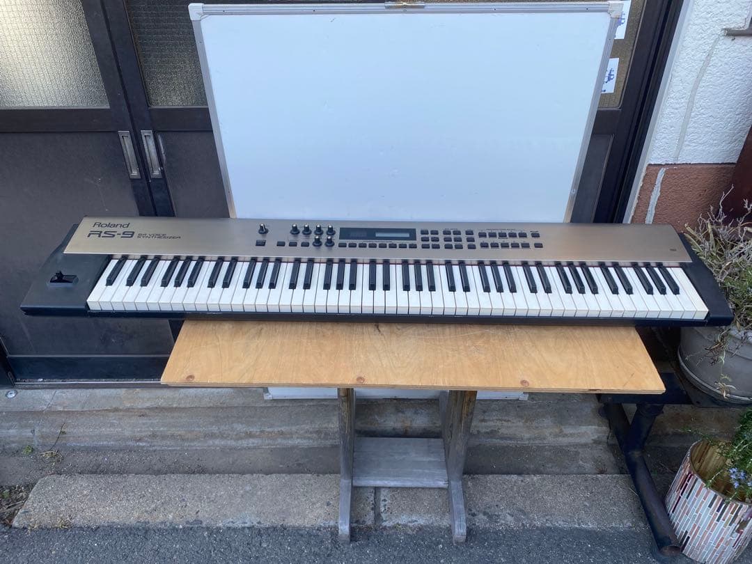 roland rs-9 64voice synthesizer シンセサイザー