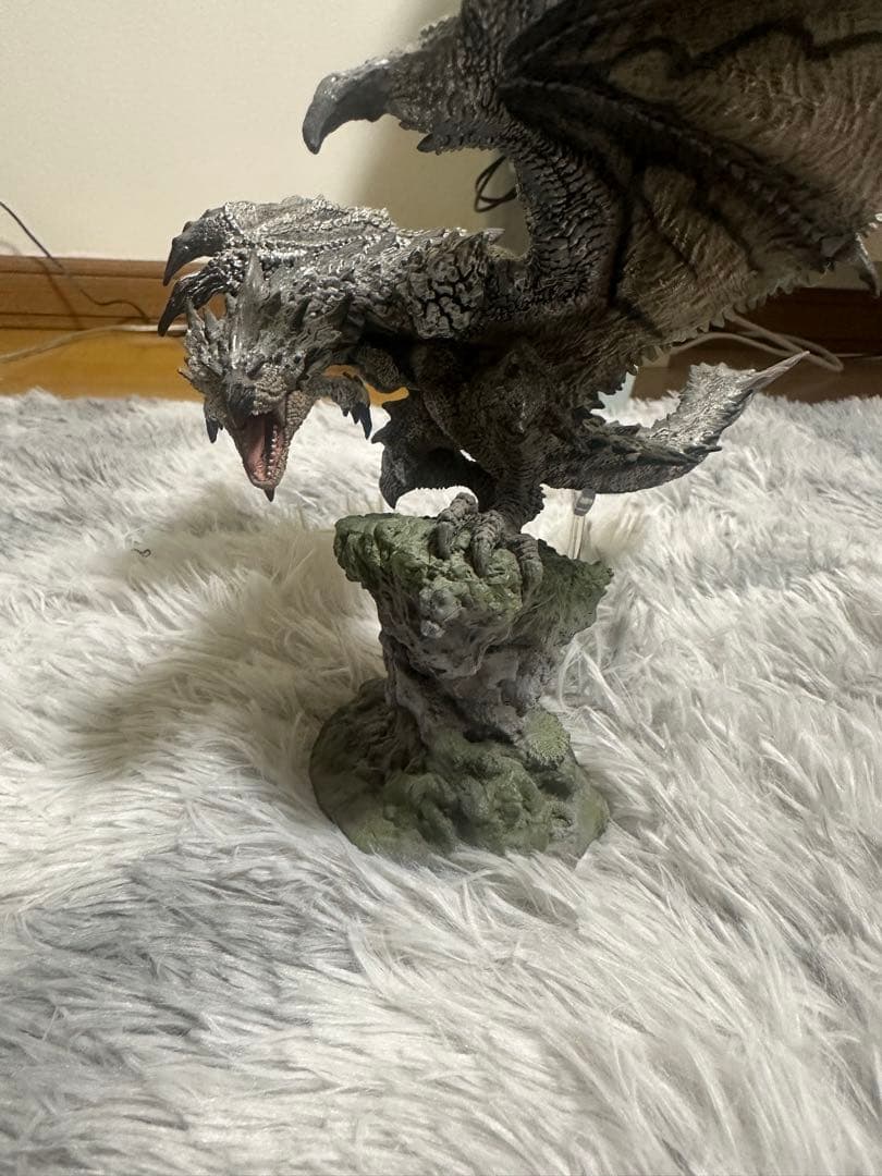 モンスターハンター　箱無し銀火竜リオレウス希少種クリエイターズモデル