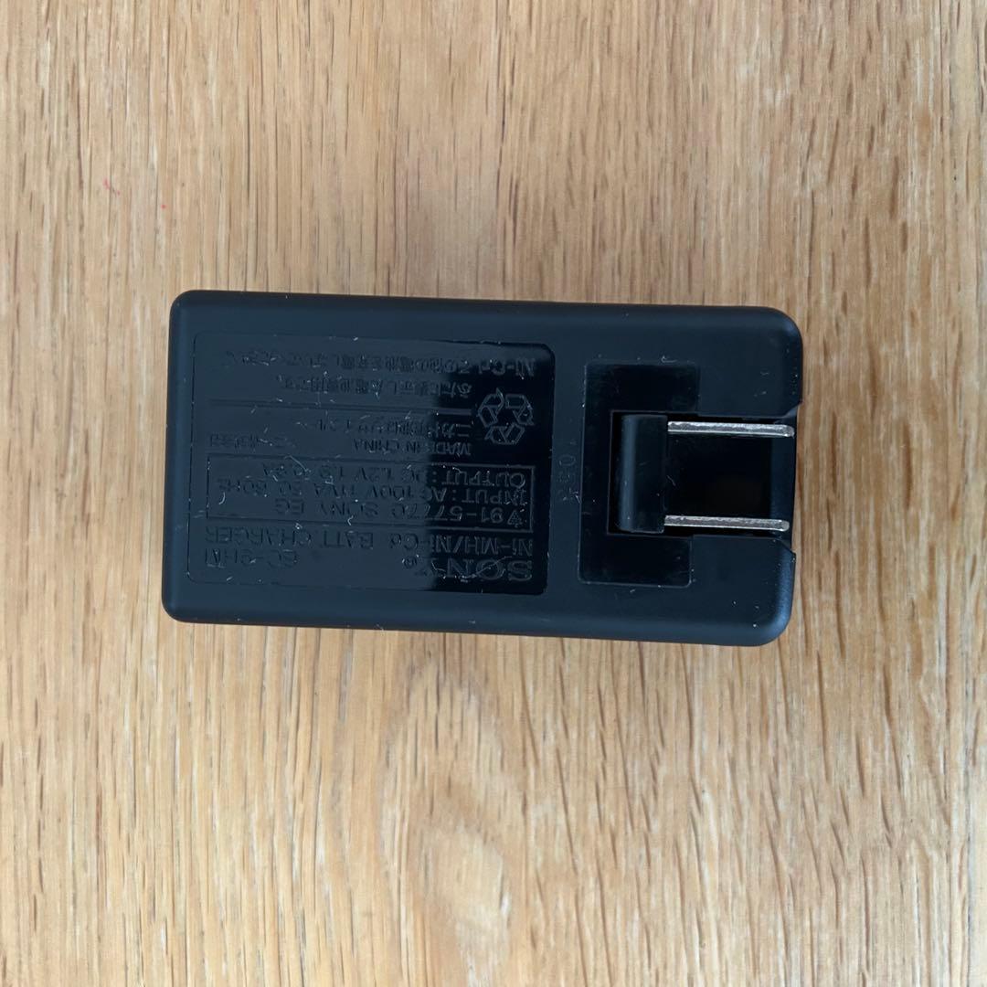 ポータブルプレーヤー SONY WM-EX677