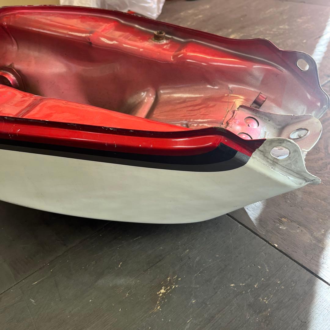 ② CBX400F HONDA ガソリンタンク 赤