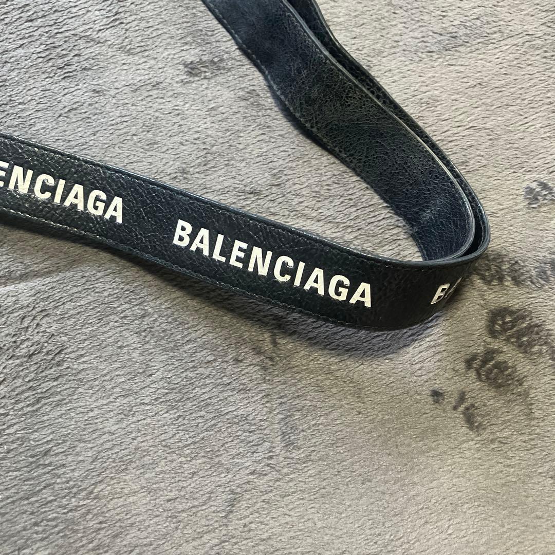 BALENCIAGA バレンシアガ ネックストラップ　ロゴ レザー　0705