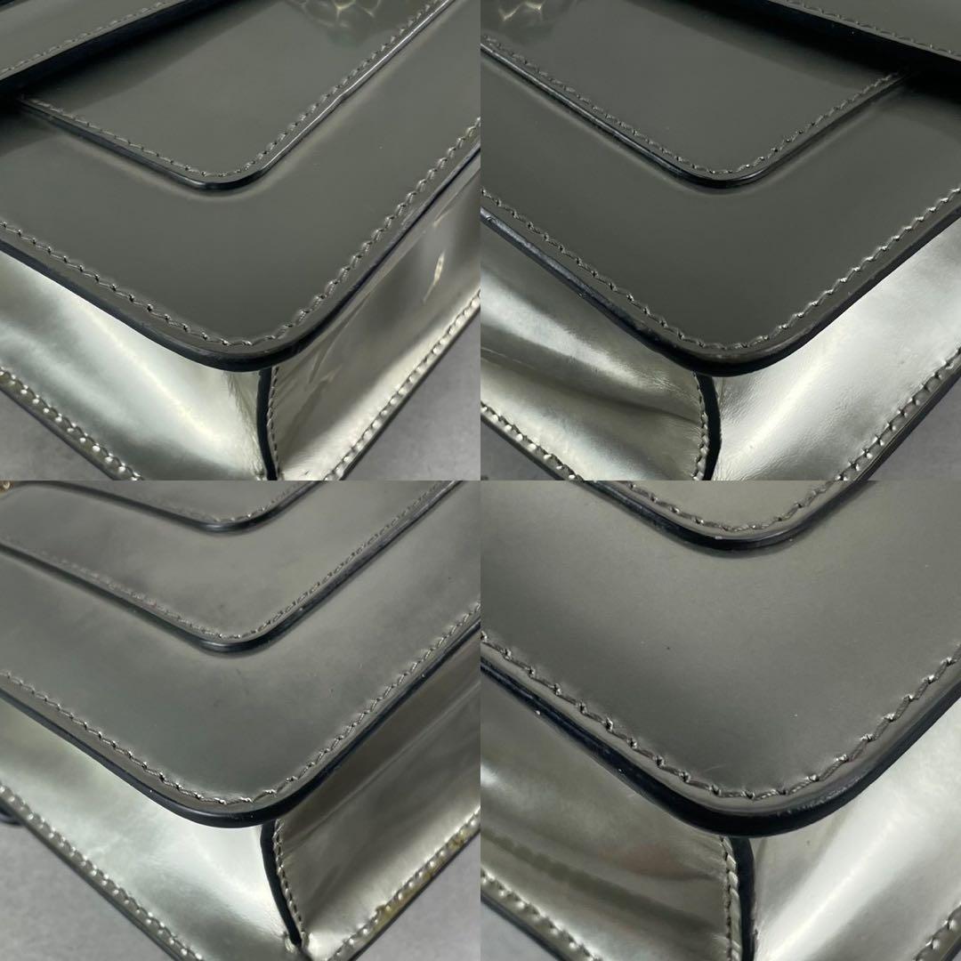 ブルガリ ショルダーバッグ セルペンティ パテントレザー シルバー