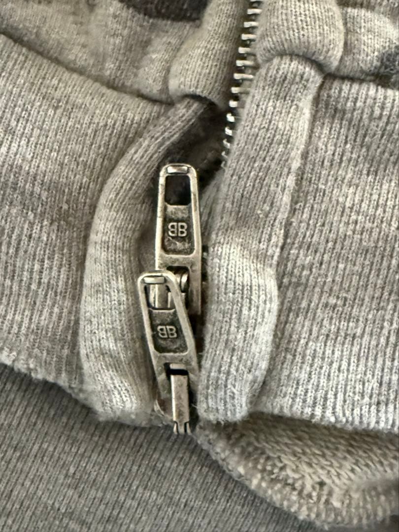 トップス BALENCIAGA Skater graffiti foodie