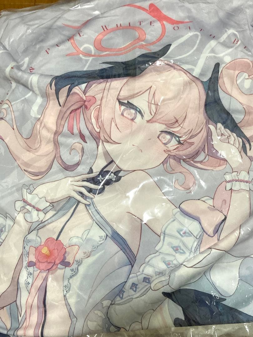 ブルーアーカイブ　中国限定　純白誓約　コハル　クッション 他グッズセット