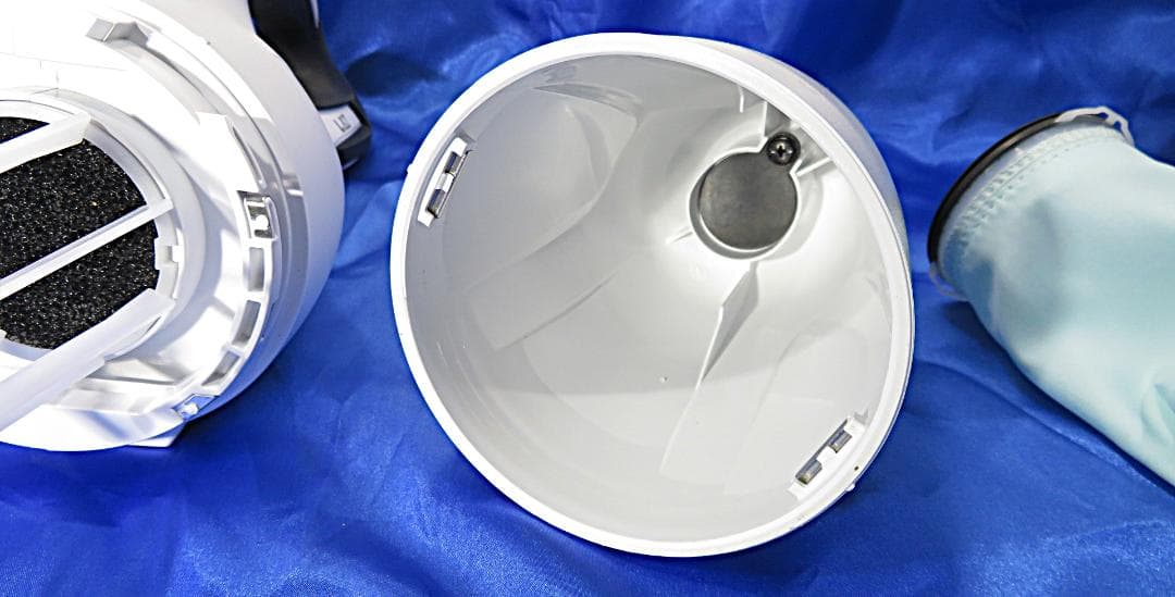 Makita　マキタ　展示品　 スティッククリーナー ホワイト　CL180FD