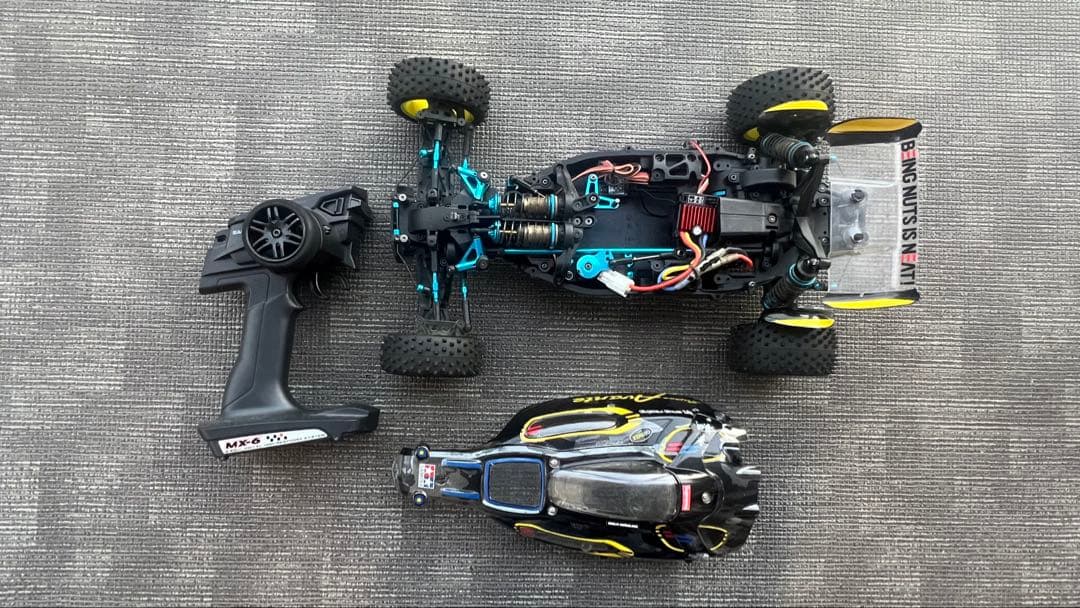 タミヤ　スーパーアバンテ(TD4シャーシ)