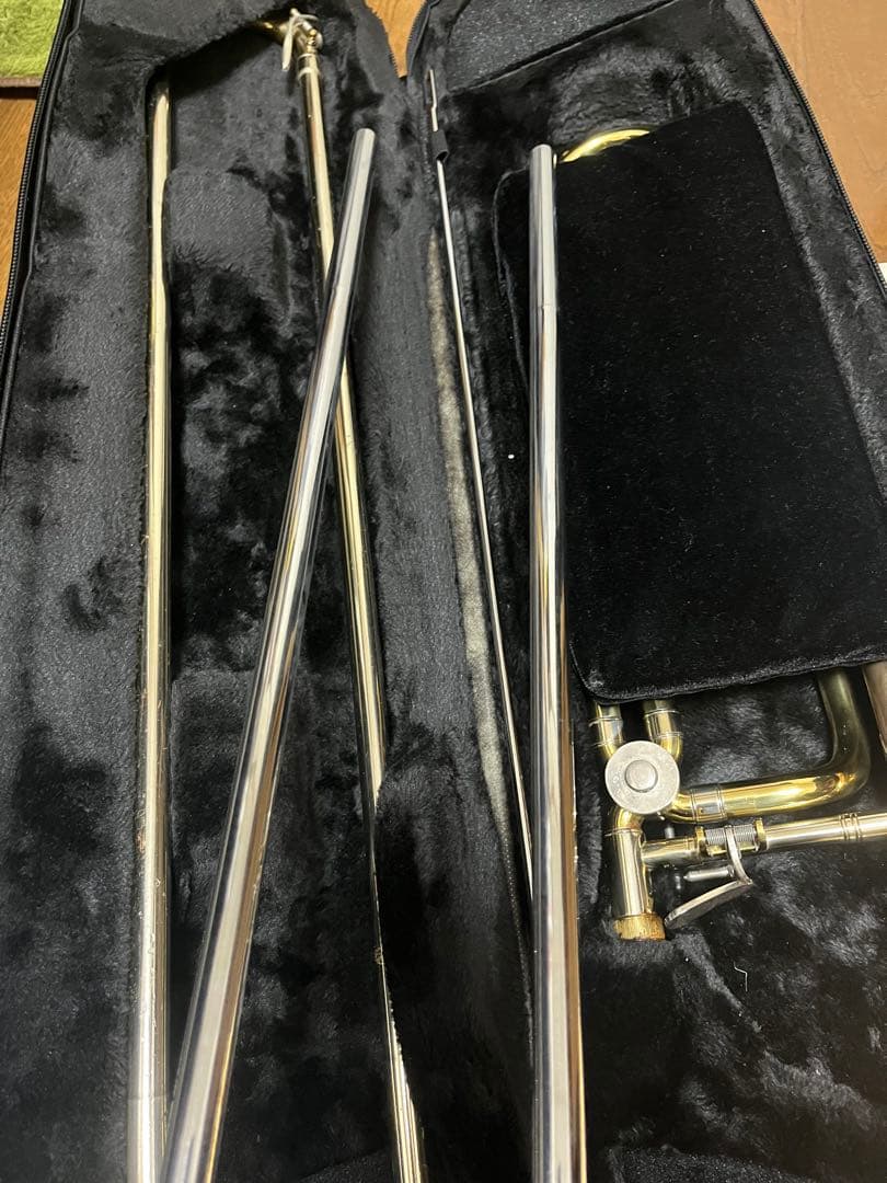 HOLTON テナーバストロンボーン 本体 ソフトケース付き
