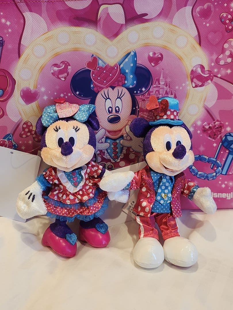 ディズニー　パルパルーザ　ミニー　ファンダーランド　ぬいぐるみバッジ
