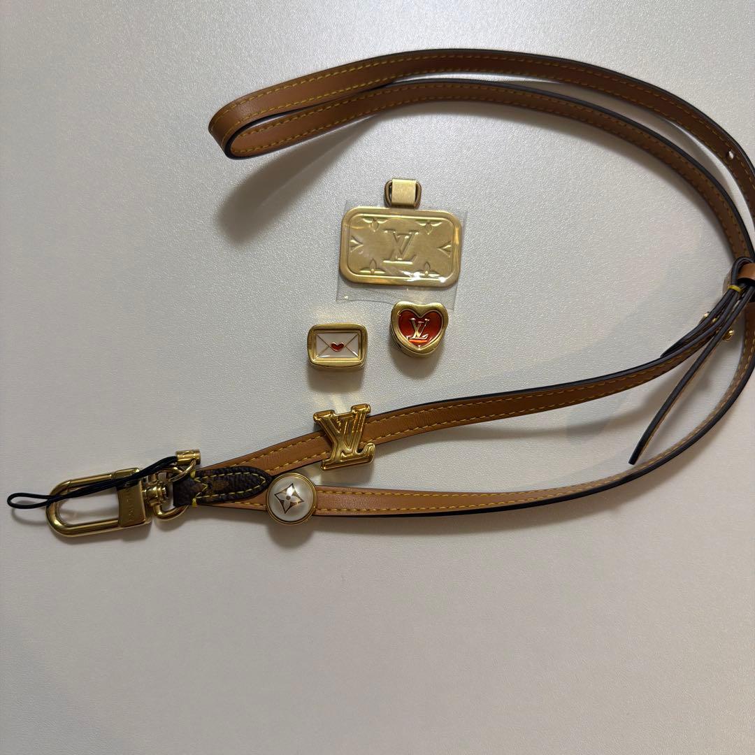 K*x様 ルイ・ヴィトン フォンホルダー　ストラップ　LOUIS VUITTON