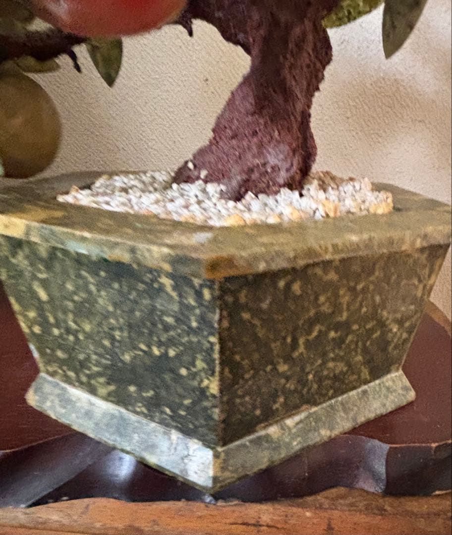 ☆大特価！☆天然石の果物の木の置物