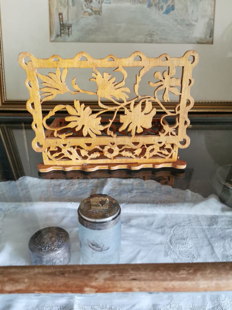 アンティークベルギー 透かし五面草花紋彫 木製小箱 小物入れ アール・ヌーヴォー