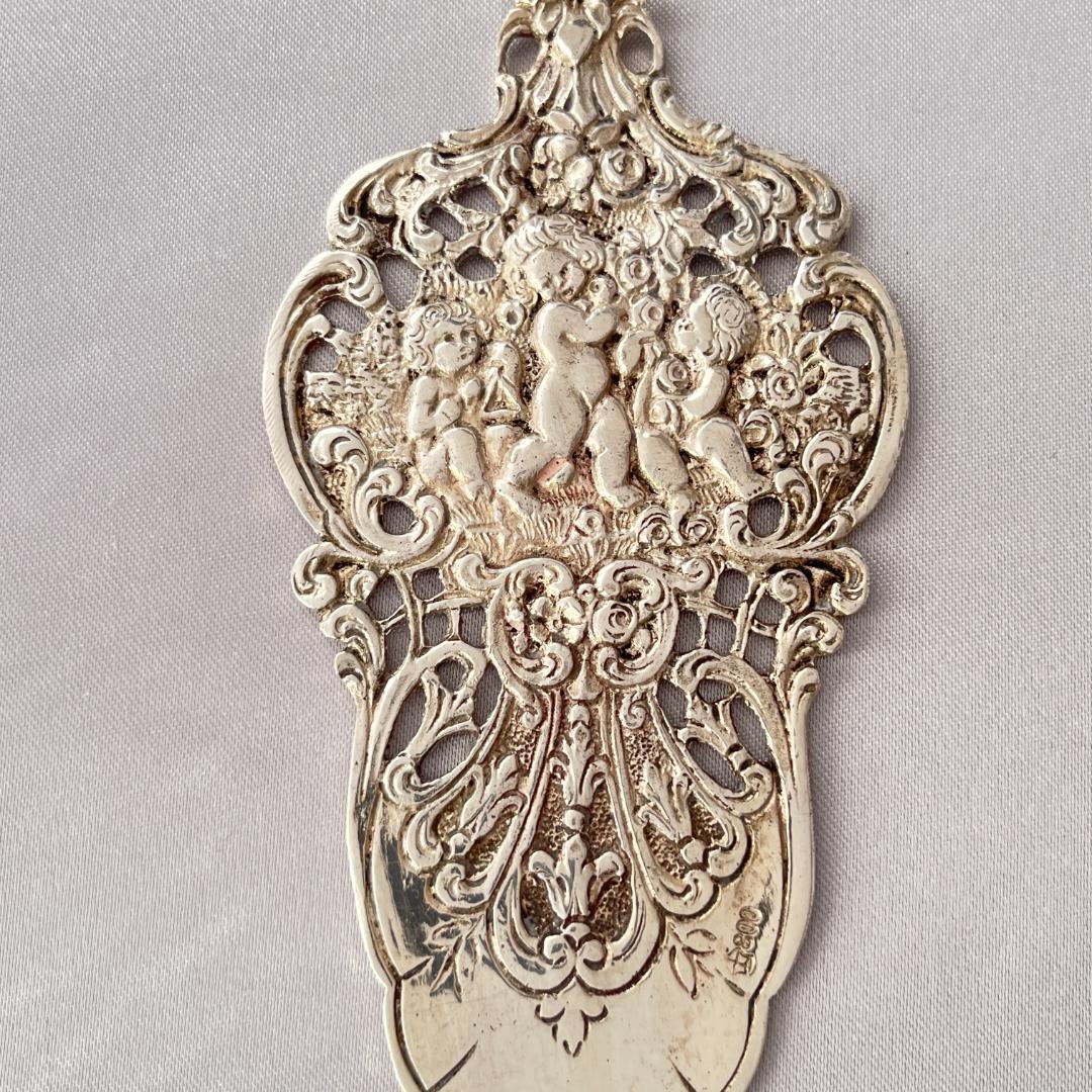 【ドイツ】天童と薔薇のケーキサーバー【純銀】ローズとチュラブ 　21cm