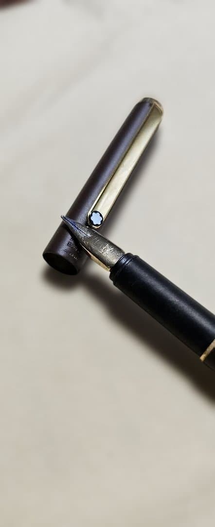 モンブラン(星の王子様)ブラウン 万年筆 ボールペン2本セットレザー ケース付き