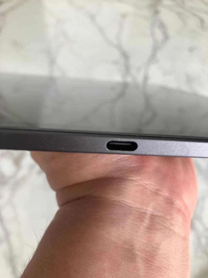 iPad Pro (M4) 13インチ 512GB MVX43J／A Wi-Fi