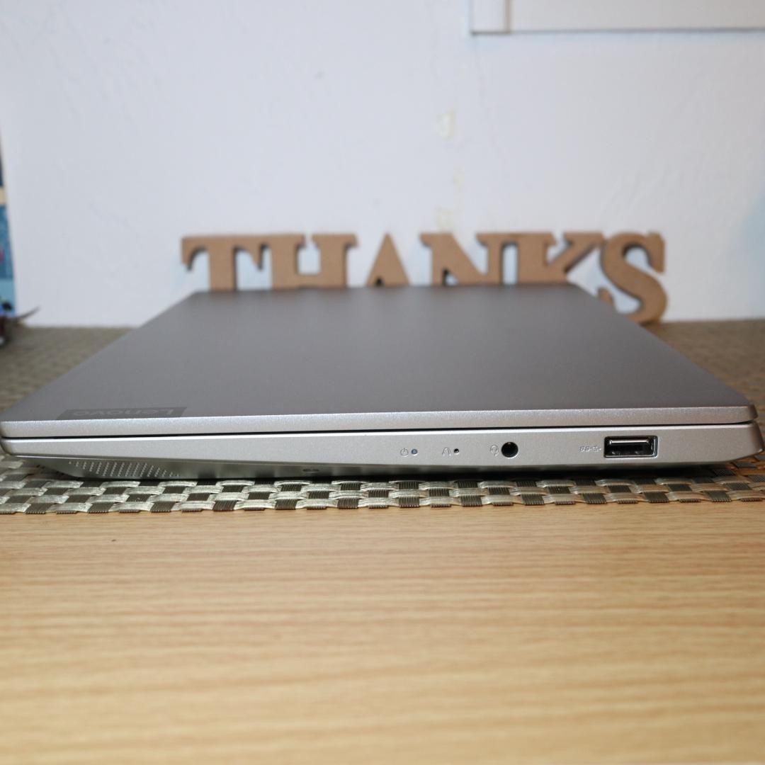 小型！Win11公式対応10世代Corei5/メ8G/新品SSD/無線/HDMI