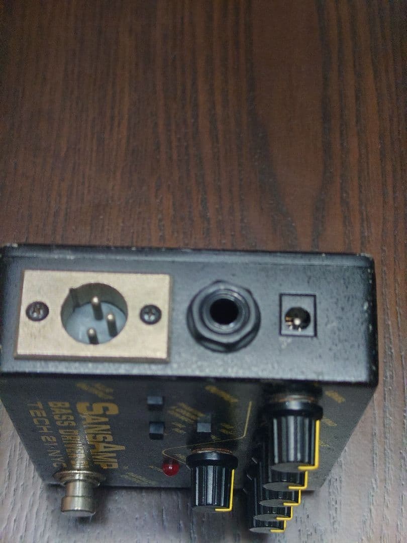 SANSAMP(V1型) ベースプリアンプ&DIエフェクター