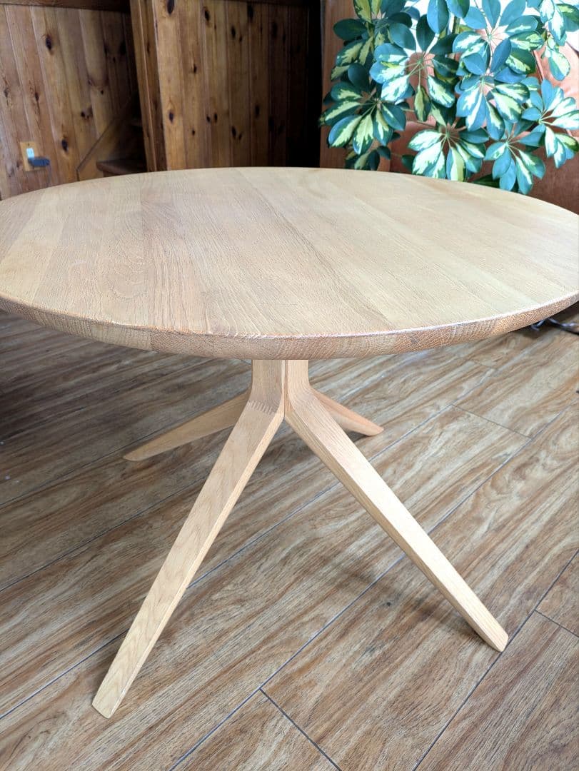 美品　カリモク　ニュースタンダード　スカウトビストロテーブル