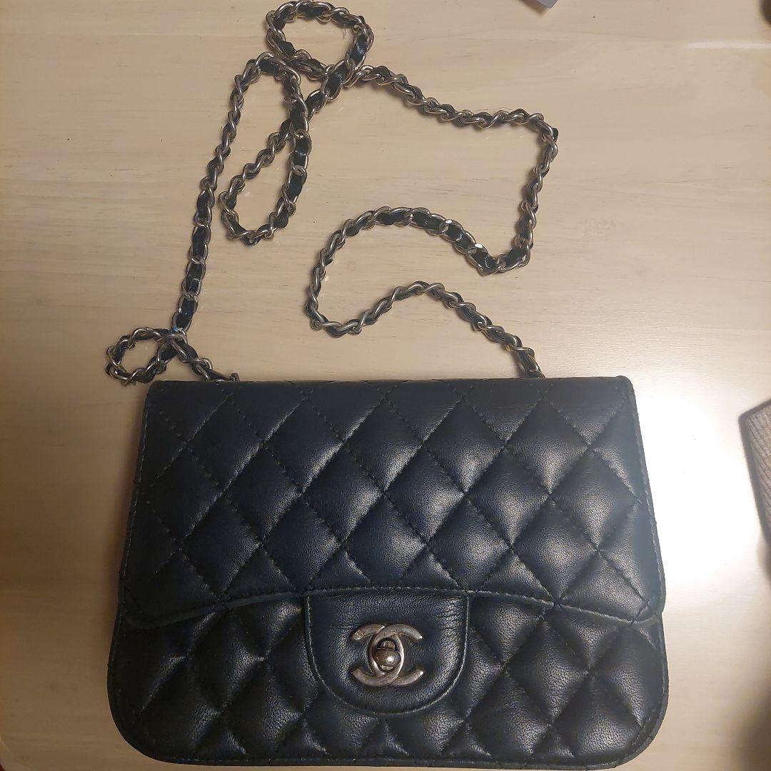 CHANELヴィンテージキルティング ショルダーバッグ 黒合わせやすい大人気！