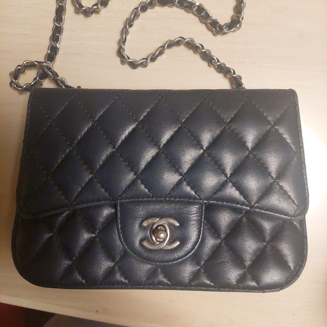 CHANELヴィンテージキルティング ショルダーバッグ 黒合わせやすい大人気！