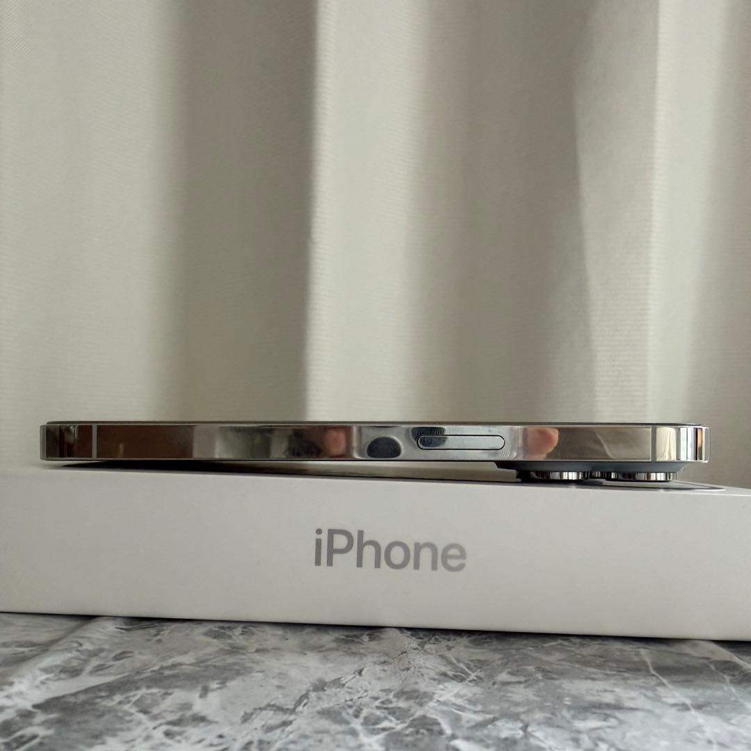 Apple iPhone 14 Pro 256GB本体 SIMフリー