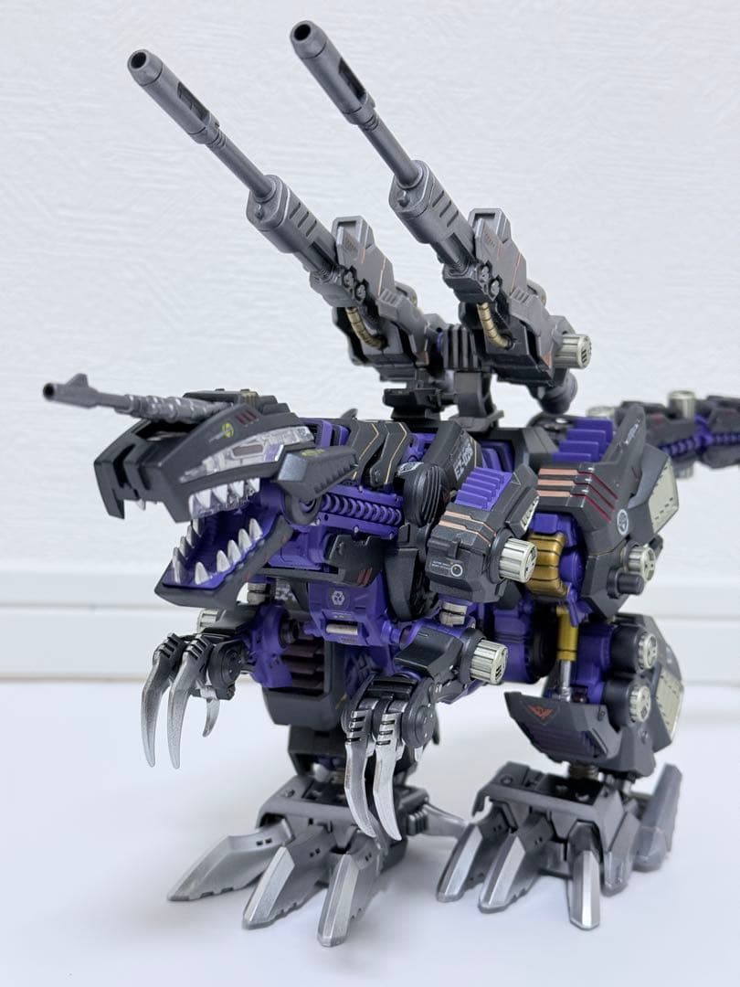 AZ-09 ジェノザウラー　塗装済み完成品