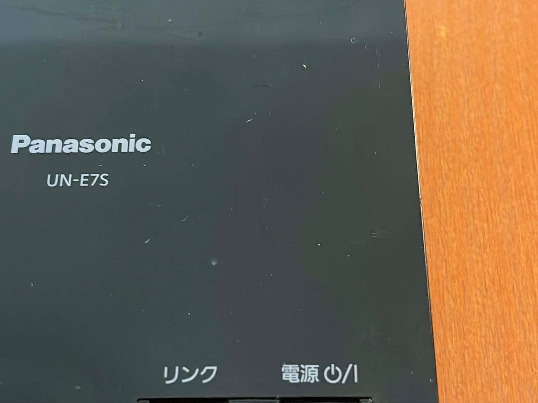 Panasonic プライベートビエラ UN-10E7-W ポータブルテレビ