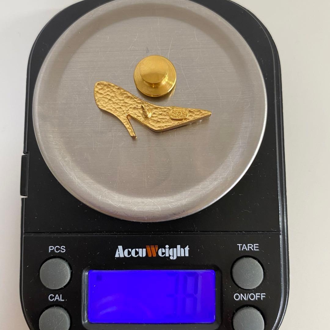 CHANEL シャネル ブローチ バッジ ネクタイピン