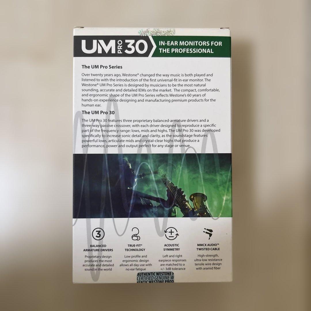 イヤホン Westone UM PRO30
