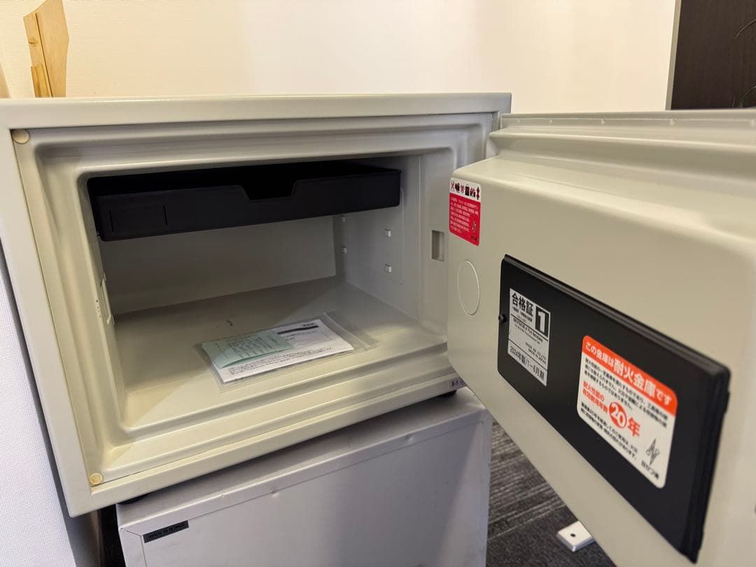 耐火金庫　準新品　国産　激安　安価　KD-20SD