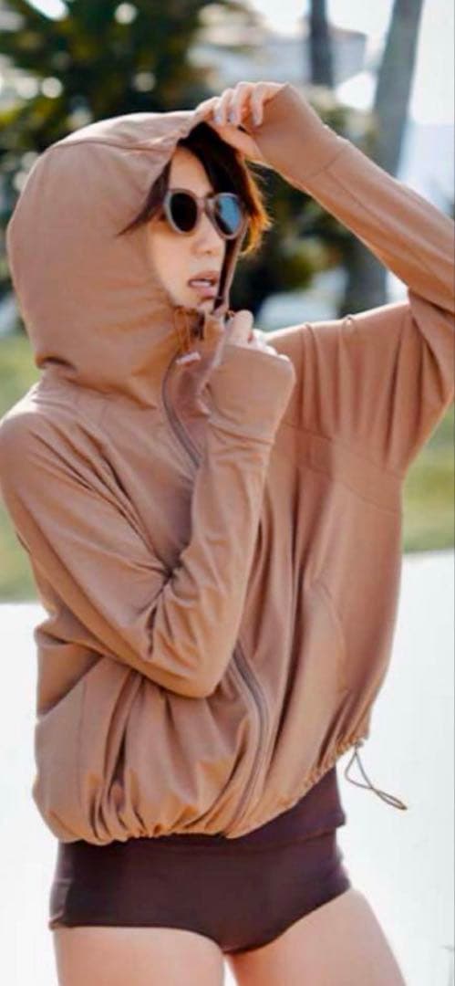 FORME フォルム　ラッシュガード　パーカー　ブラウン　美品