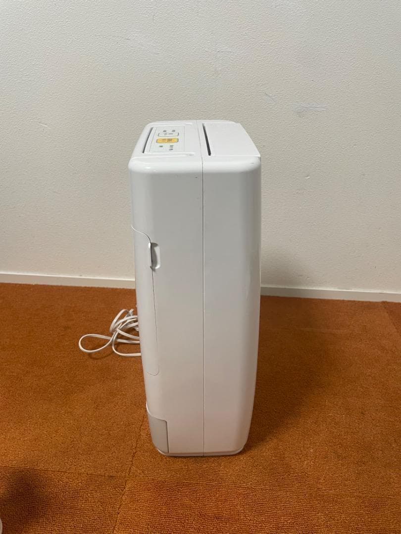 アイリスオーヤマ 衣類乾燥除湿機 2019年製 KDA-20BK-W