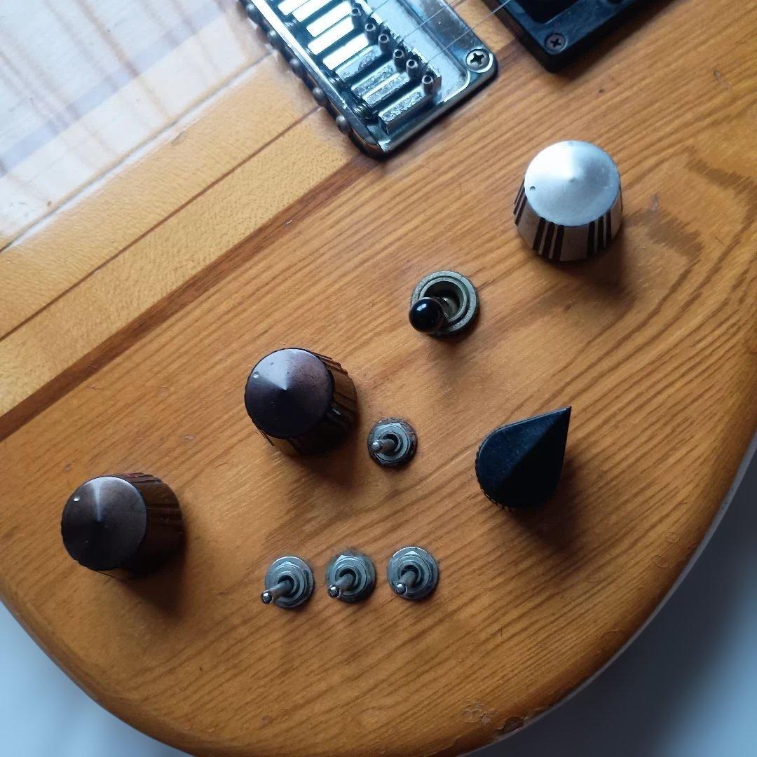 ジャンク　Aria Pro II TS600 フレットレスギター