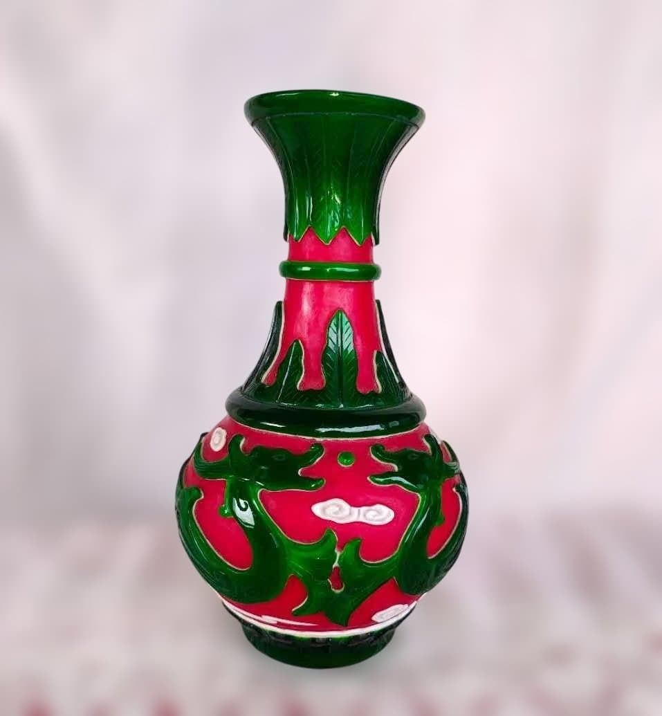 お勧め商品！乾隆ガラスの作り方で、手つくりドラゴン彫刻の緑赤花瓶、