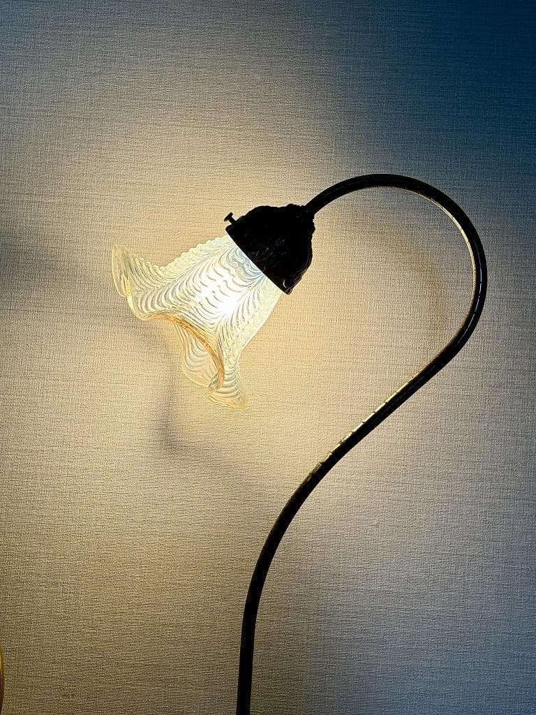 ⑨ アンティーク　オパールセンド　優雅なフリル　さざ波