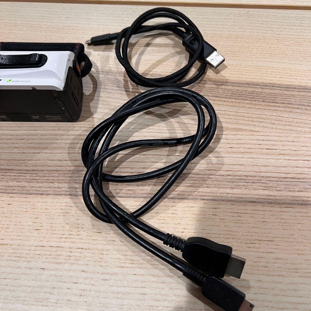 エブリオJVC 防水 ビデオカメラ 60倍ズーム　GZ-R70-W 動作確認済