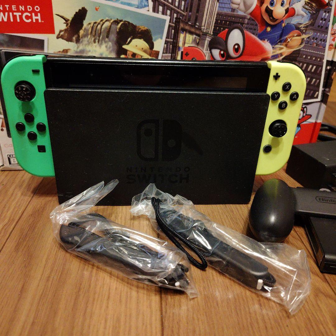 お年玉価格　Nintendo Switch ＋スーパーマリオオデッセイの箱入り