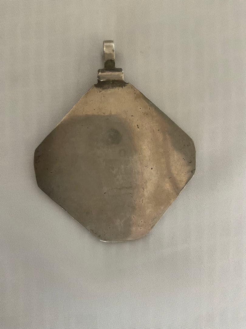 ☆ヴィンテージ！モロッコ「トゥアレグ族 銀細工」ペンダントヘッド/手彫り③