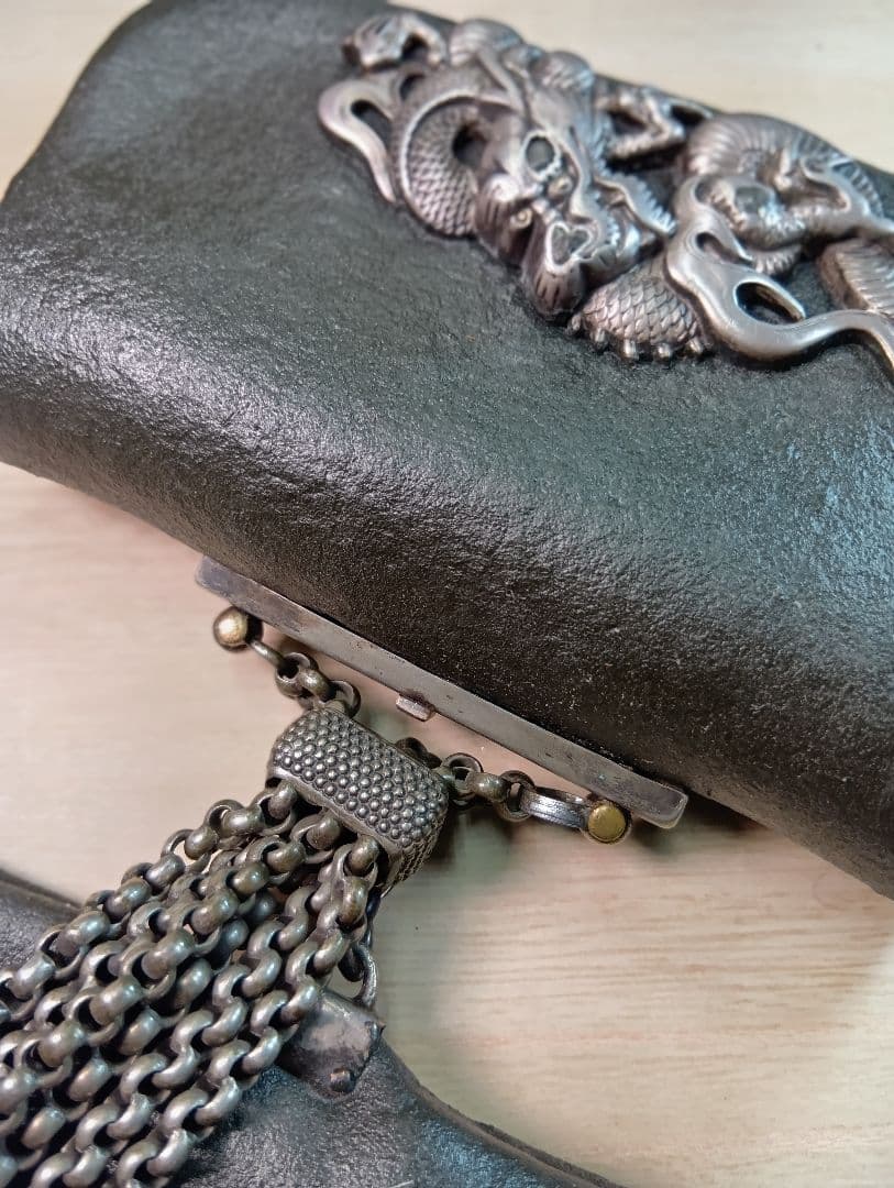 煙管入れ　龍前金具　極上美品金工梅金具根付