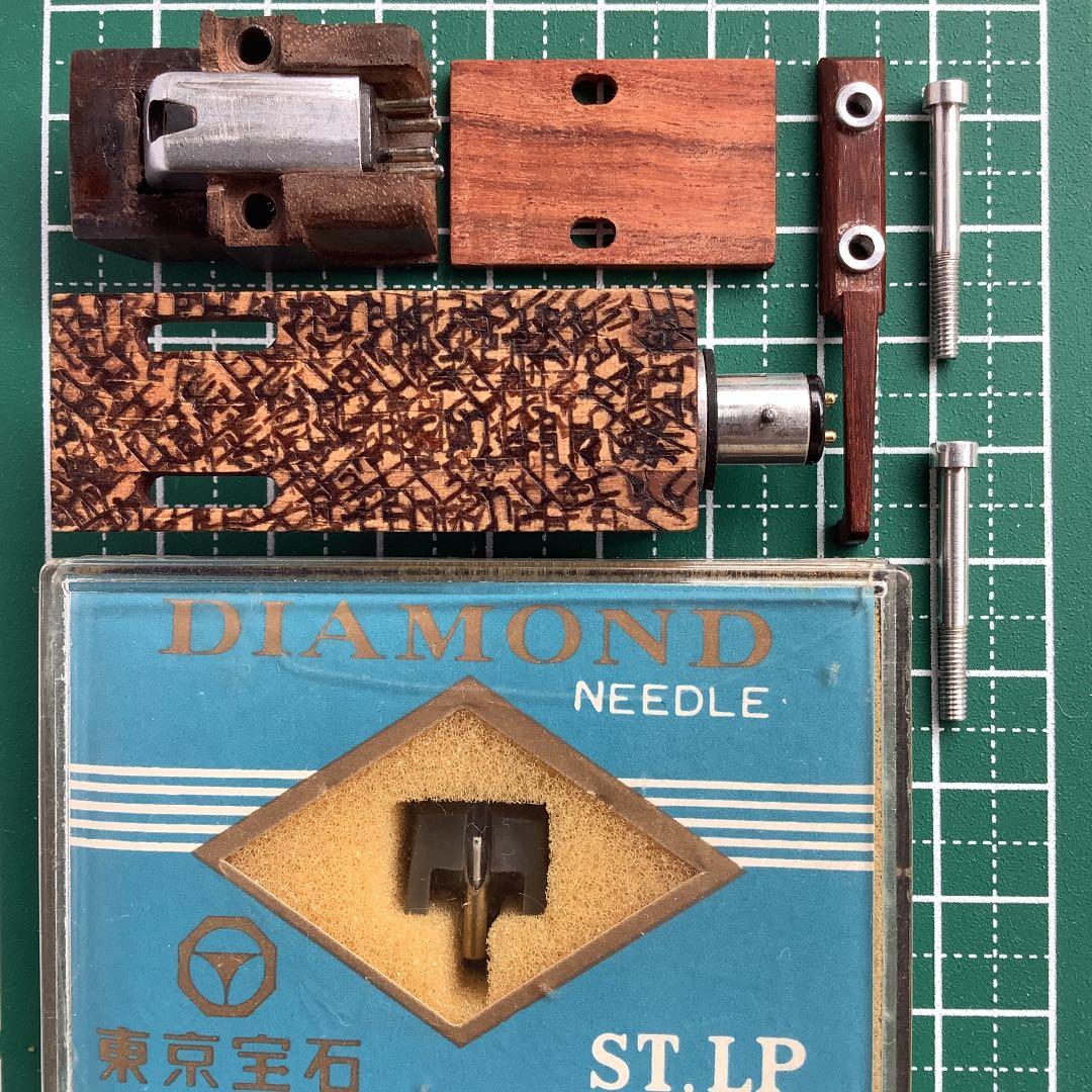 木のヘッドシェル、カートリッジ(ビクター)、針(未使用)