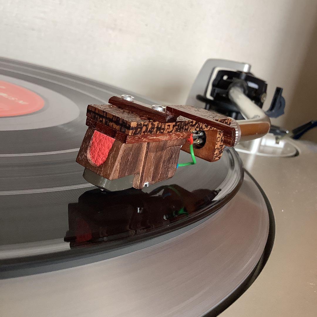 木のヘッドシェル、カートリッジ(ビクター)、針(未使用)