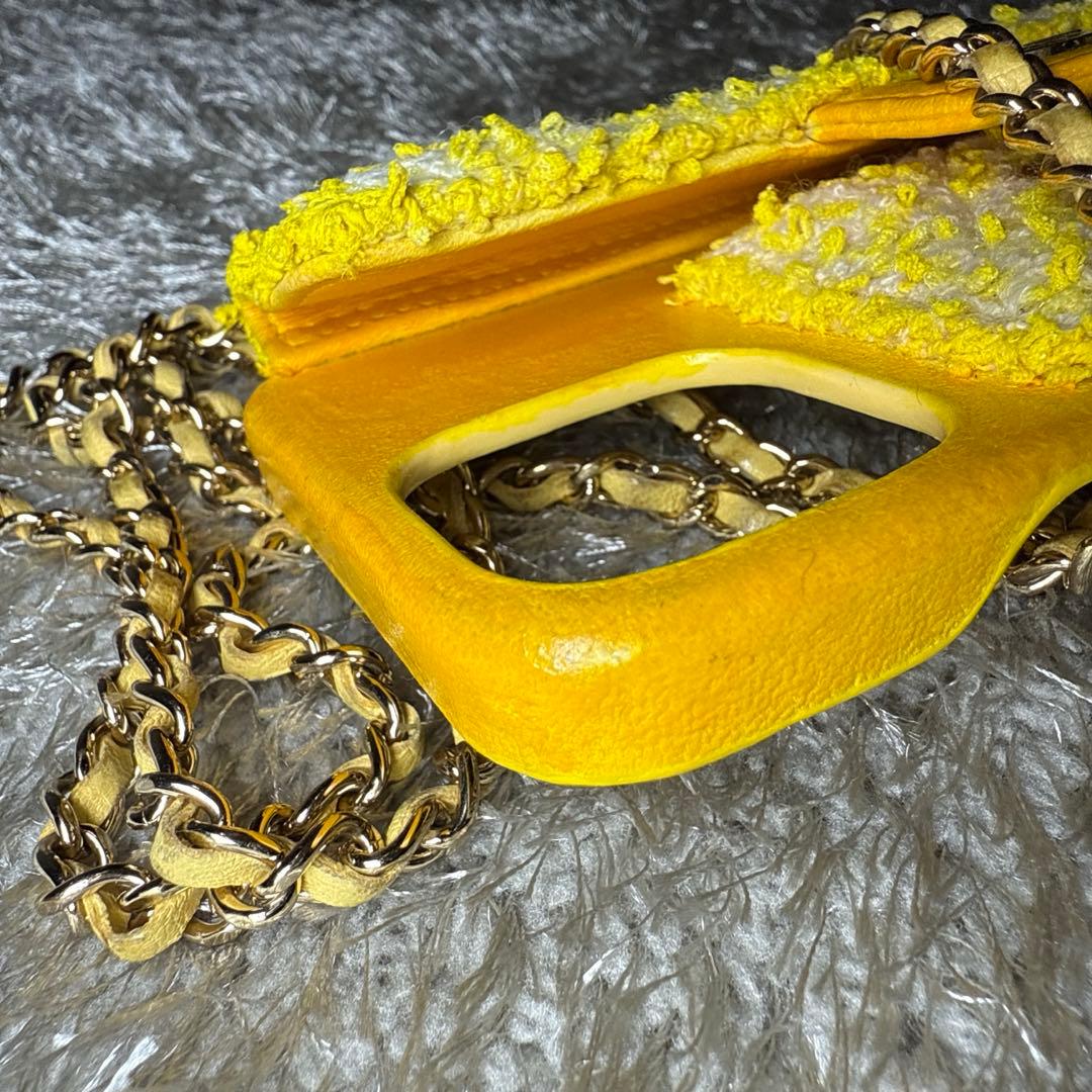 CHANEL イエロー ツイード iPhone12ケース