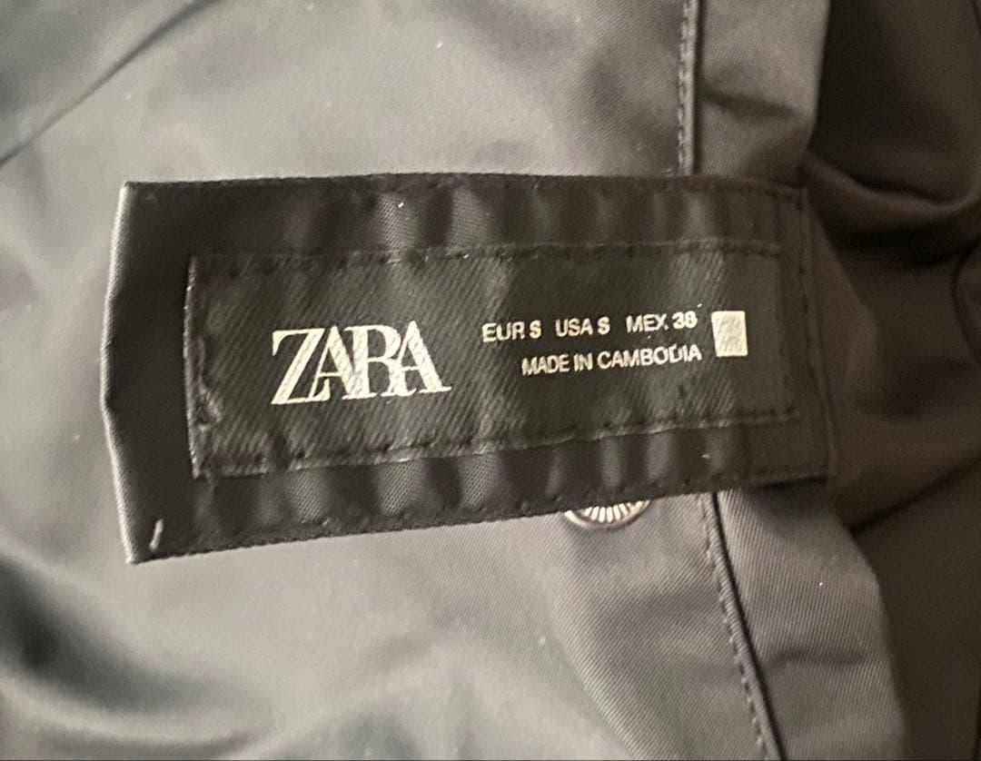 美品 ZARA リバーシブルボンバージャケット| 0993/301 黒 ファー