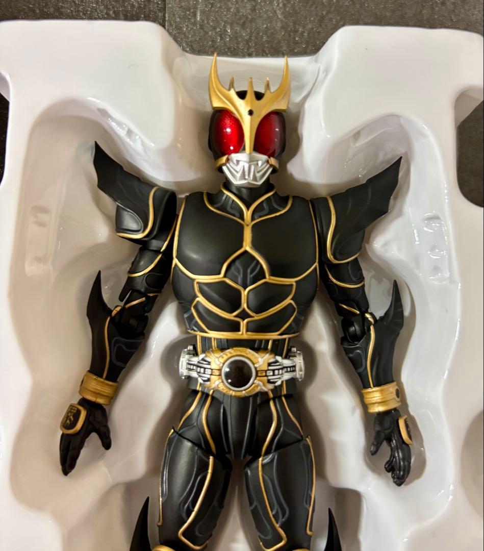 美品　仮面ライダークウガ アルティメットフォーム　ダグバ　真骨彫製法　フィギュア